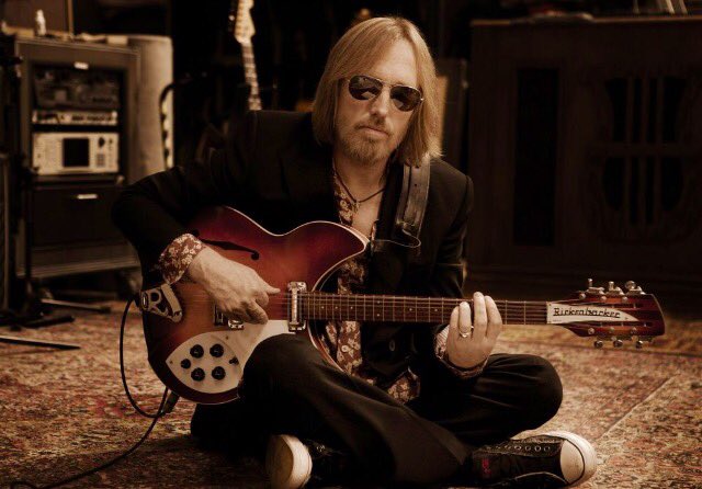GeorgesLangRTL's tweet photo. Cette nuit @RTLFrance hommage à #TomPetty dans #LeNocturnes de Minuit à 2h avec la Saga : Biographie, Discographie, Interviews https://t.co/OzpCi5MEcU