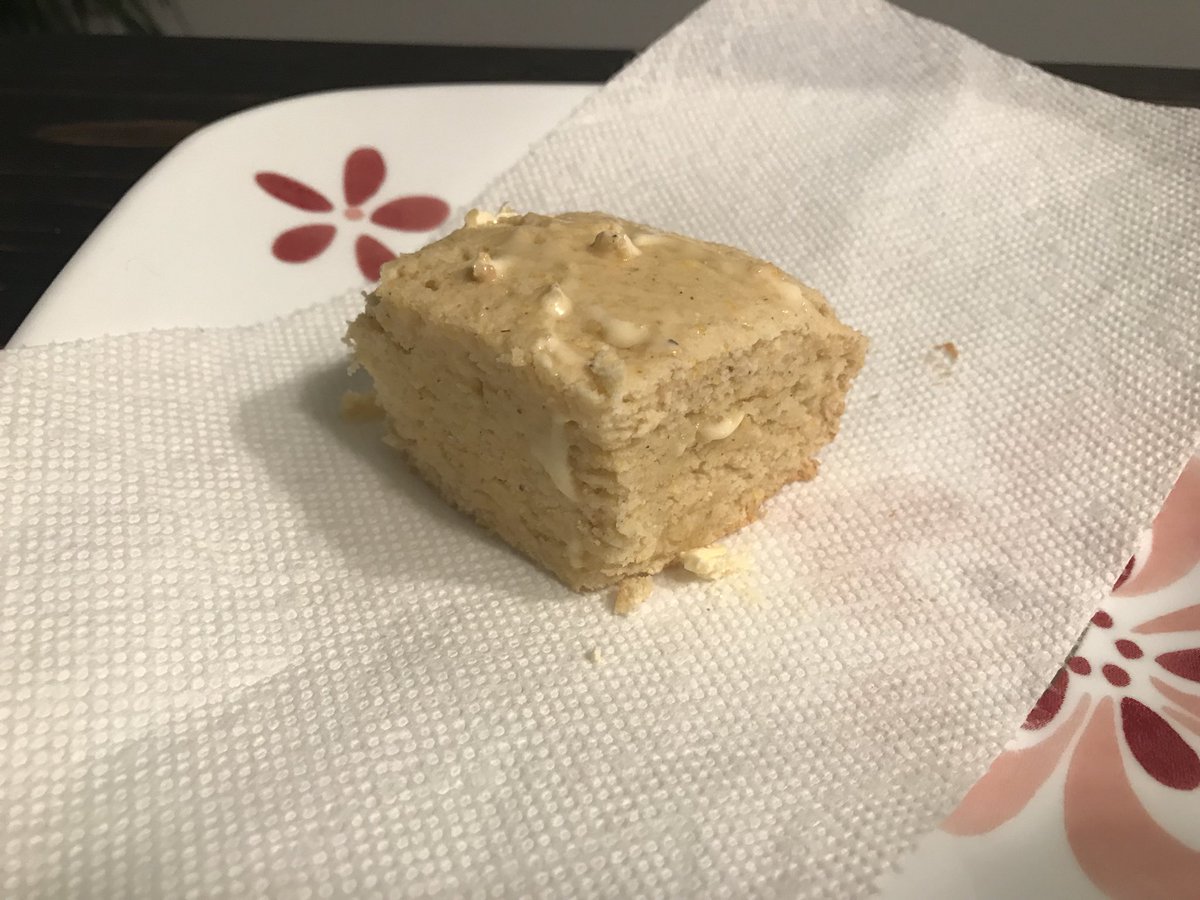chrislb104's tweet photo. @BobsRedMill GF cornbread. Perfect with chili today. @cbnationals @glutenfreemike @ImaCeliac #gfcornbread #bobsredmill https://t.co/ewXHgd5uKM