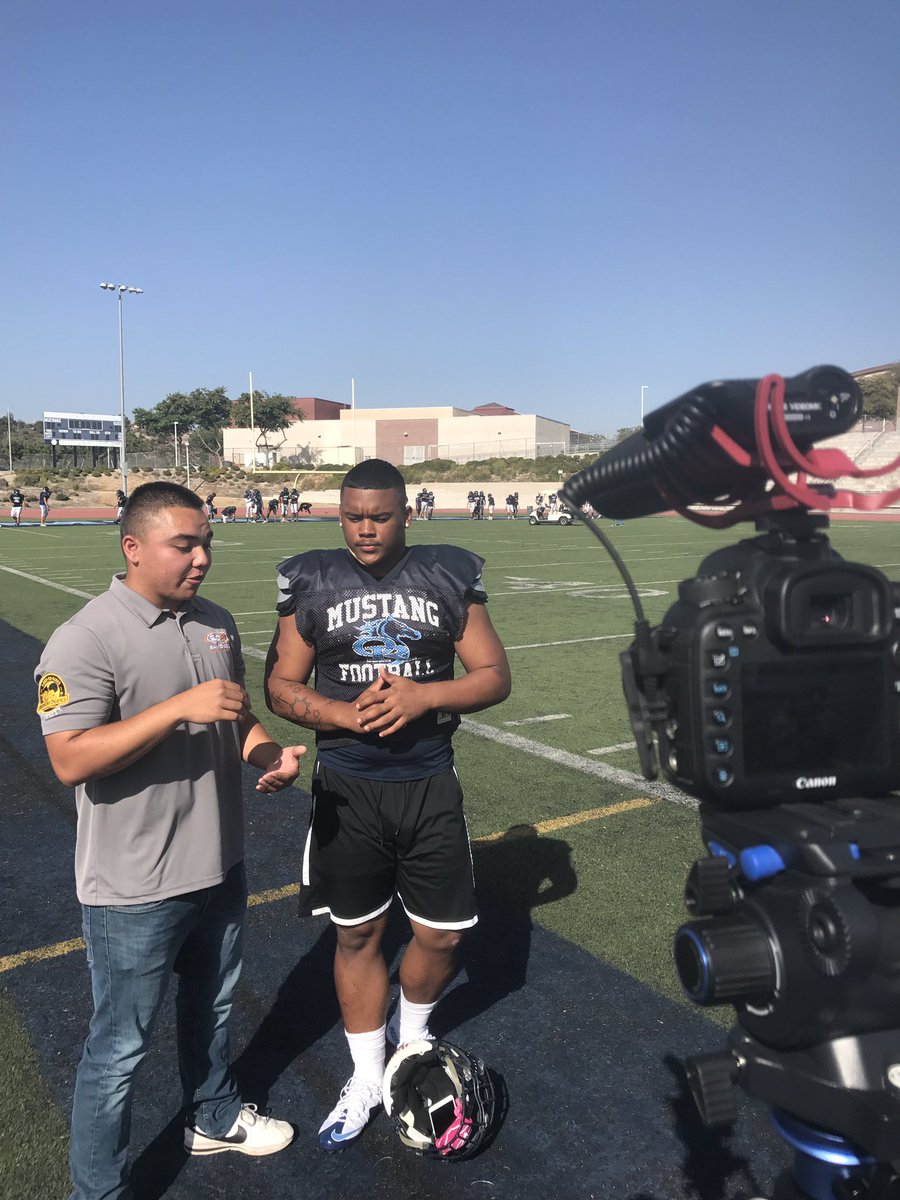 MrCped's tweet photo. RBU this week is all about the power backs 💪 look for the interview with @sammyp1k from @orhs_asb #football on @SDPrepInsider out soon https://t.co/map7PW1ELd