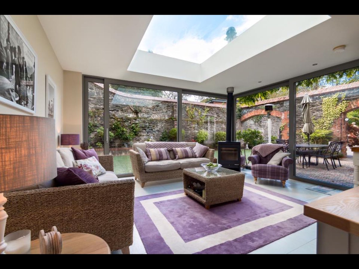 gophotoproperty's tweet photo. Our first month at GoPhoto has been a busy one which we love.  Lots of stunning properties captured on camera #gophoto #propertyshowoffs https://t.co/si3NTEVMwq
