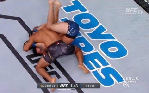 rickyflorack's tweet photo. Why we do #yogaforcombatsports and #frogpose, it helps to get low, flexible and heavy base for insane #sidecontrol like @mightymouseufc https://t.co/JQNgfbiNFl