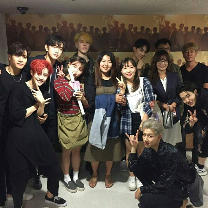 markson1forever's tweet photo. 今天！10月10日，7 for 7！加油！FIGHTING！#GOT7 #YouAre https://t.co/VbKniqqKaP