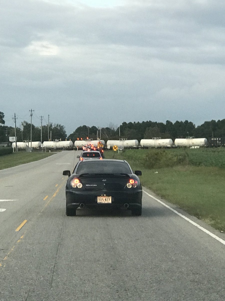 Becky1325's tweet photo. Why train? Why? I just want to go home. #letmepass #homeplease https://t.co/K269J8NUxK