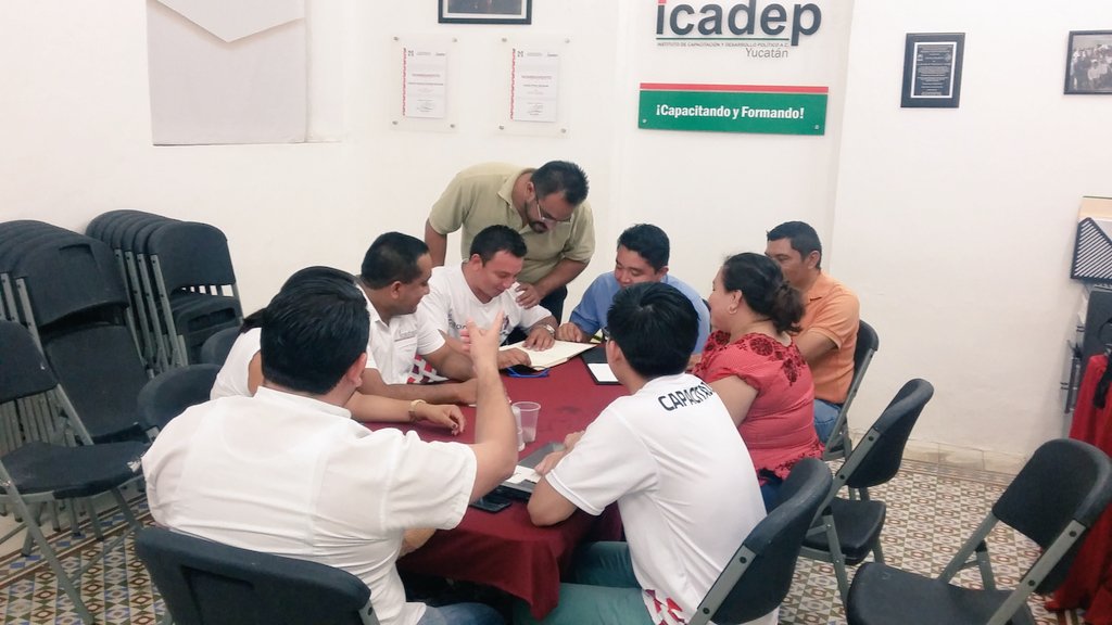 IRHYucatan's tweet photo. Dirección de Vinculación se reunió con diversas direcciones de núestro Instituto para dar seguimiento a los convenios
#CapacitandoConRumbo https://t.co/RrsTJxidfu