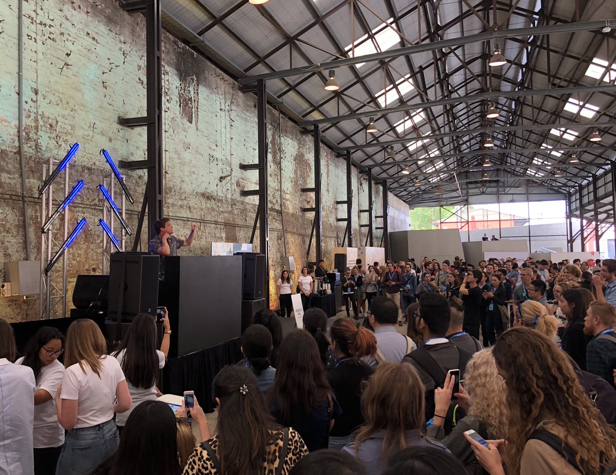 wearetinyhunter's tweet photo. Google sure knows how to throw a party. I mean, highly educational #masterclass17 Love a beatbox and barista combo. https://t.co/pMVKXFxu0u