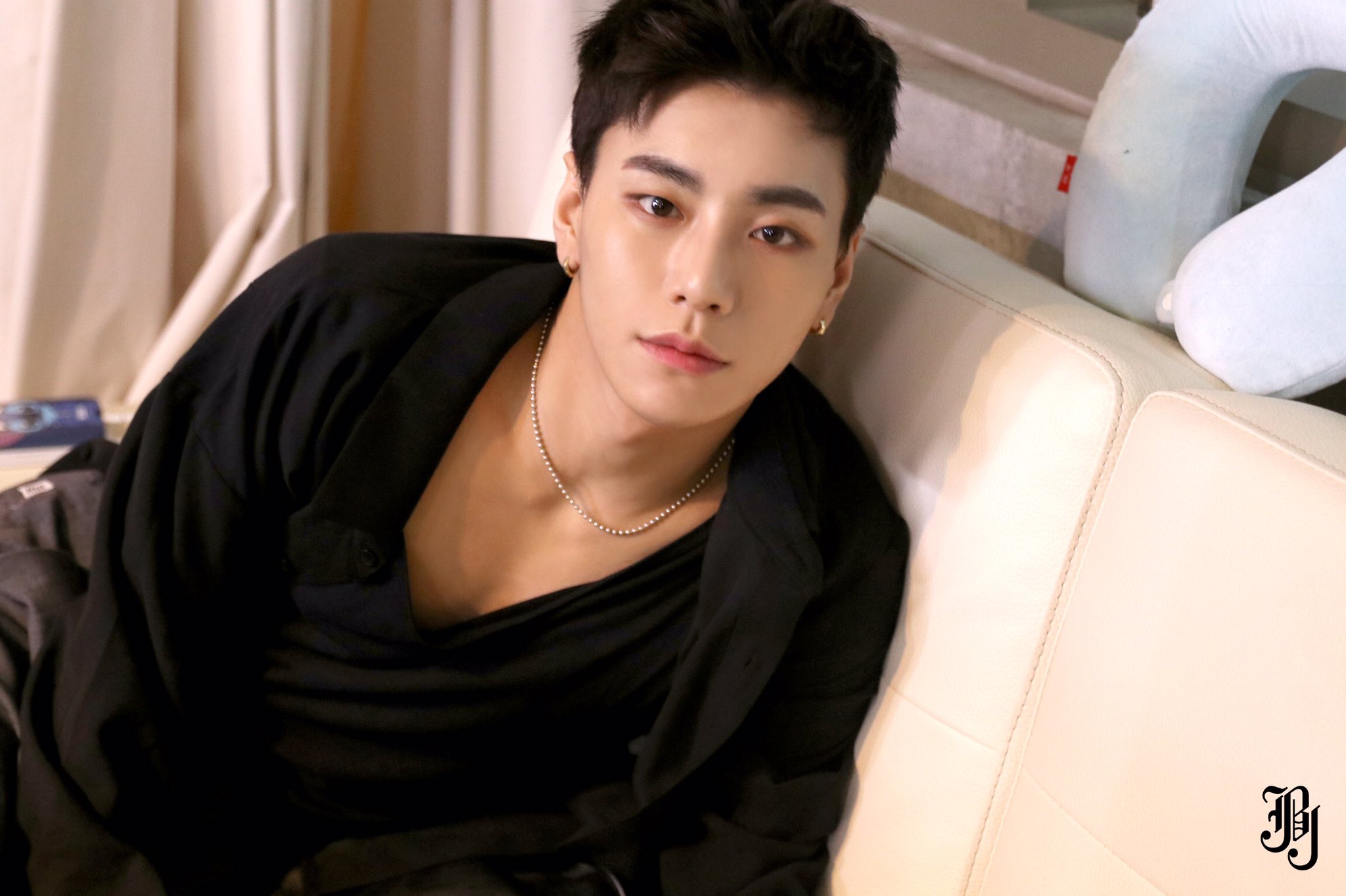 JBJ's Kim Sanggyun makes every idol fan cry with his concert ending  statement - Celebrity News & Gossip - OneHallyu