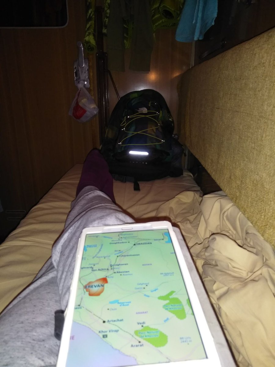 Deslyxique's tweet image. 4h17 am: l'heure de vous souhaiter une belle nuit à tous, entre rêve et réalité.
#byebyegeorgia #welcometoarmenia