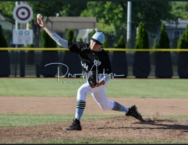 jake_vond5's tweet photo. I'm very excited to announce that I have committed to further my baseball career at the University of Indianapolis! Go Greyhounds! https://t.co/4BrPJacHFd