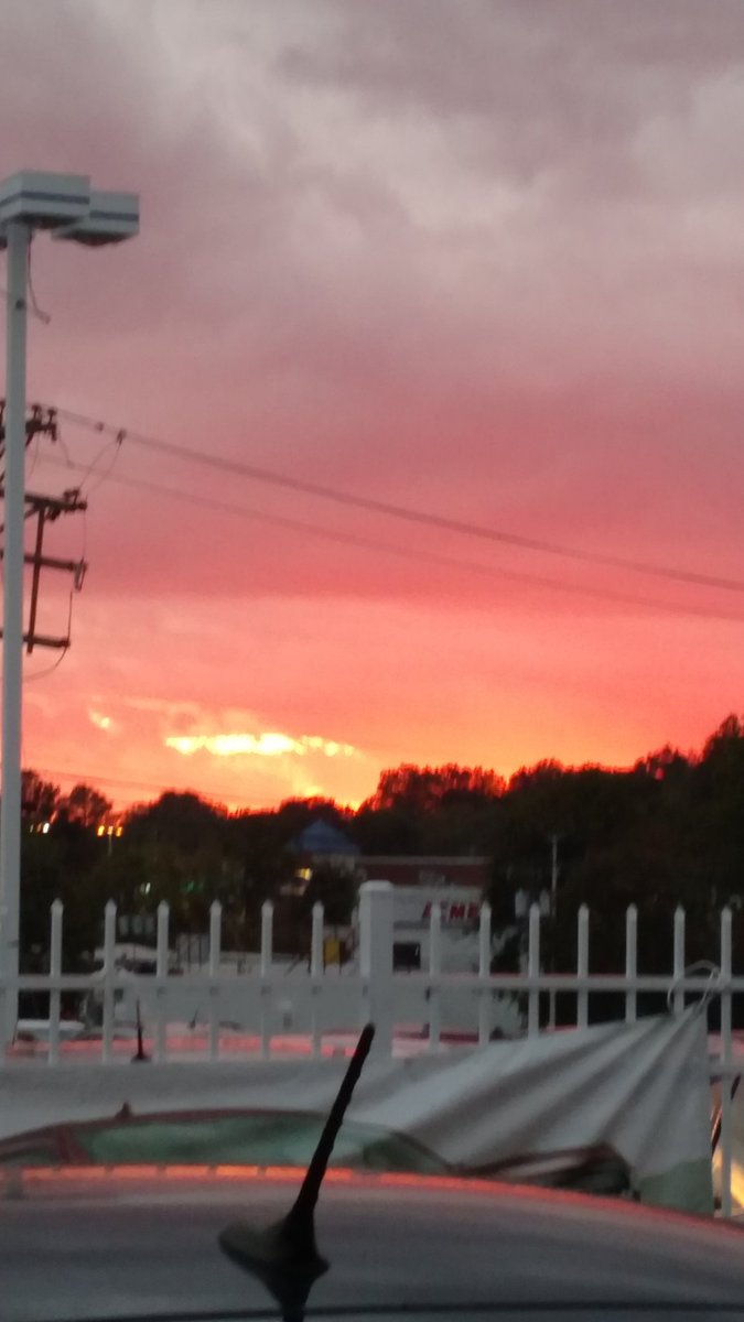 Rios19Ruben's tweet photo. @MarkDohner #butdatsunsettho https://t.co/roD7e5scXT