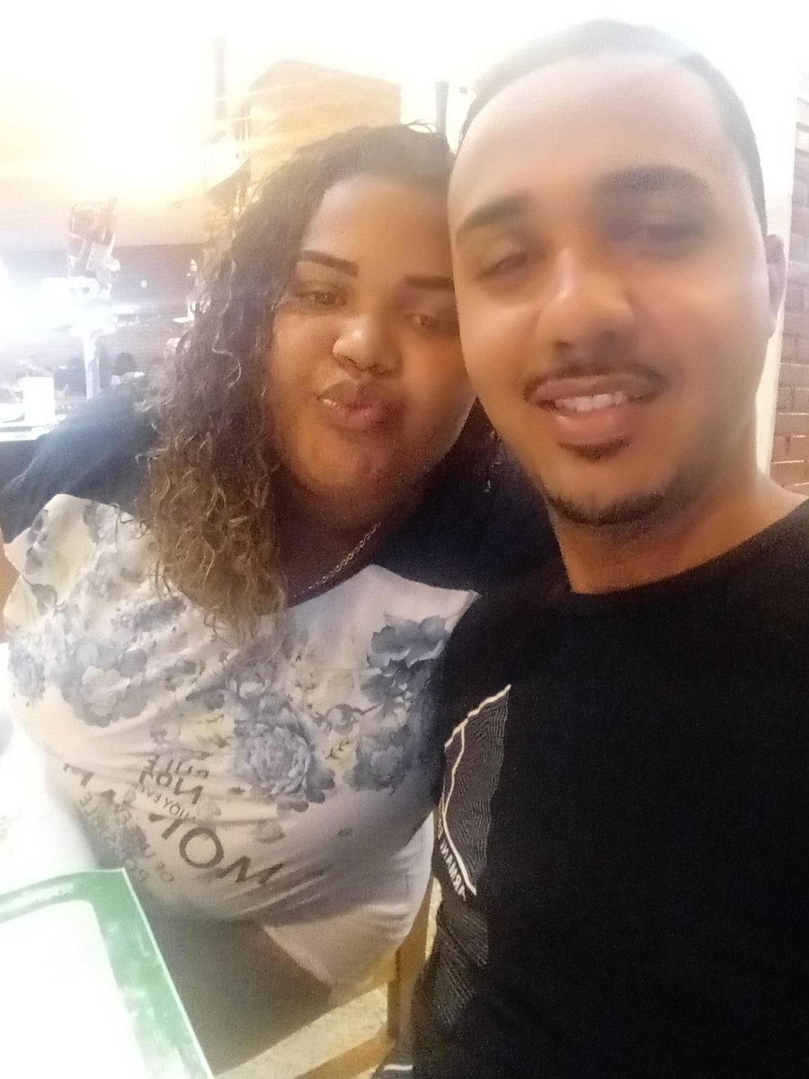 mirellaevida5's tweet photo. O nosso amor venceuuu!!! #3sim #comemorandoeueele @MarcosP41123905 #EstrelaDoPampas 👩❤️💋👨💞👏🏻 https://t.co/g7k1EzG8pO