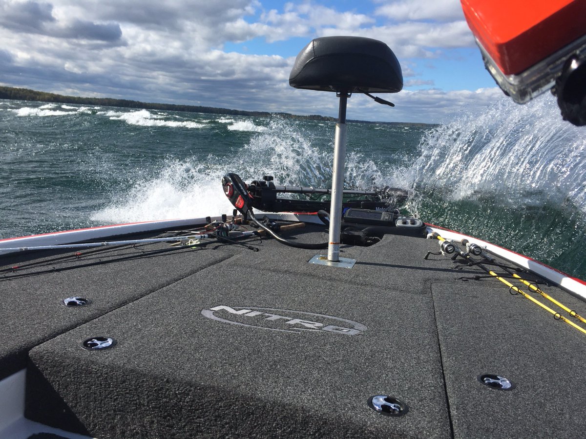 UpstateAngler's tweet image. Crazy day on the water.  Particularly at the east end of the river like that. West end gets like that often but not usually on that stretch