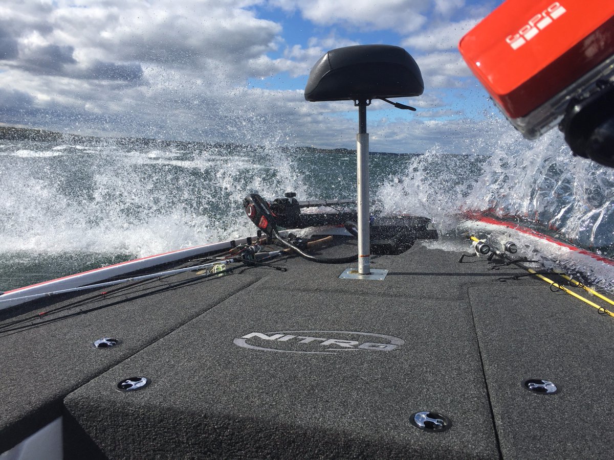 UpstateAngler's tweet image. Crazy day on the water.  Particularly at the east end of the river like that. West end gets like that often but not usually on that stretch