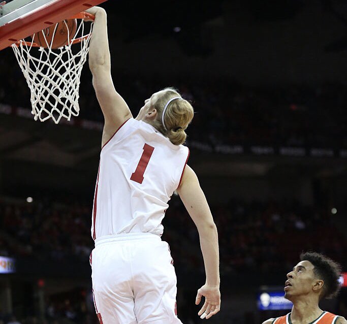 BadgerMBB's tweet photo. Another year older. Where has the time (and the bun) gone?

Happy birthday Brev!  🎉 🎂 https://t.co/ADJv8nvNZ1