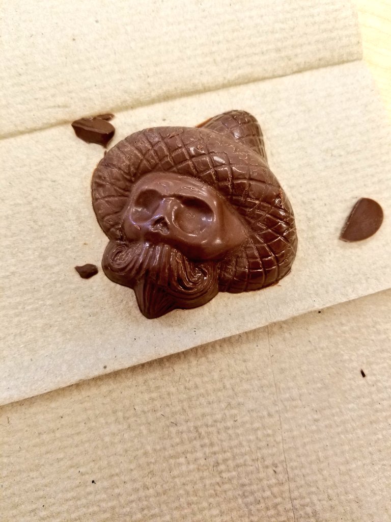 SraTrowbridge's tweet photo. ¡Don't forget to buy delicious #ChocolateforChange made by #THSSpanishstudents to help hurricane relief in #PuertoRico Tues. & Weds! ❤️🍫🇵🇷 https://t.co/Q0kzgBDWbk