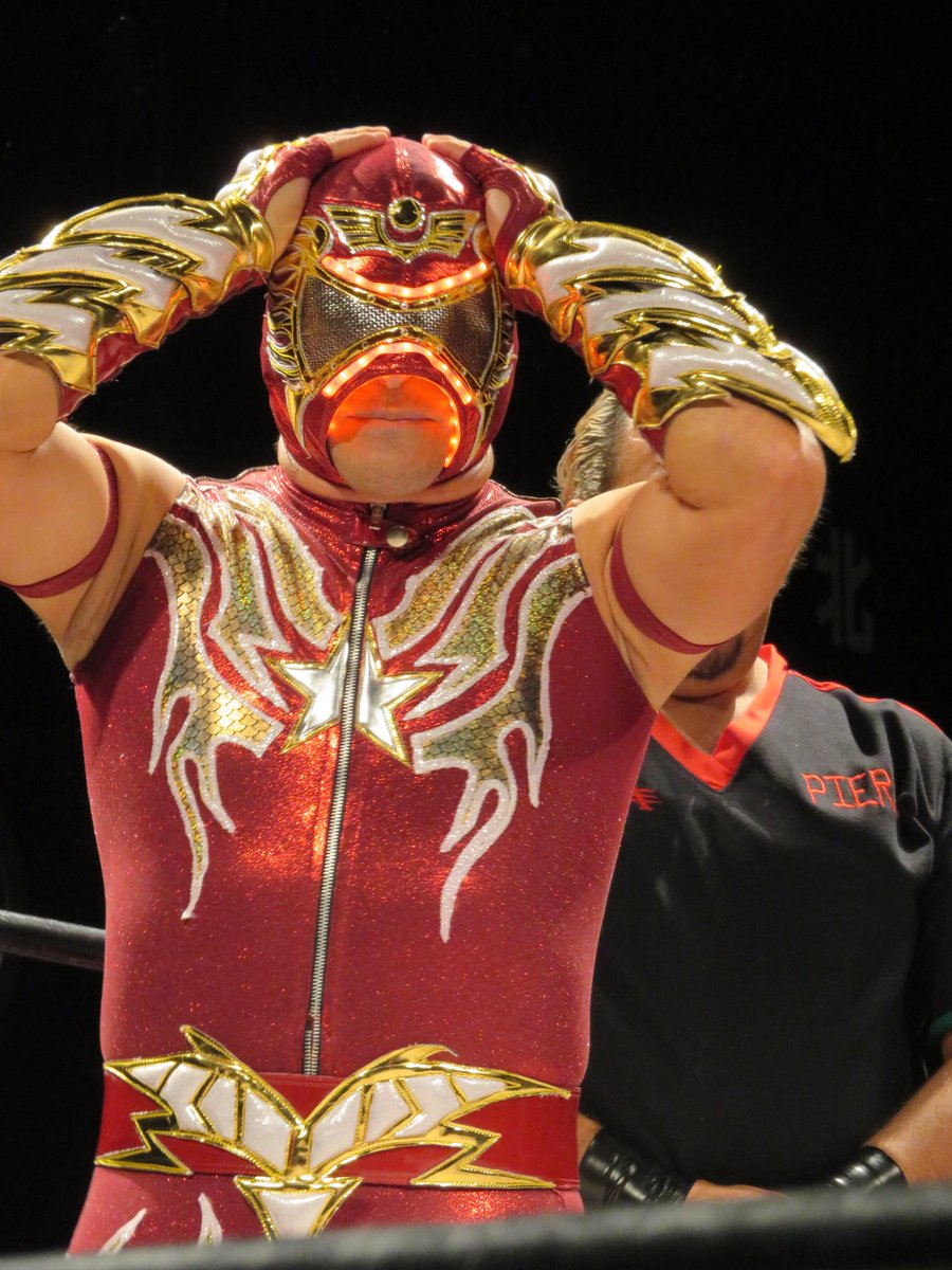 el_morico's tweet photo. 昨日の1stRING①
こんな近くでSUPERSTAR達を観れるなんて❣️
#TripleA #PrimeraLuchaInJapan #LuchaUnderground #TripleA https://t.co/TOUIrq0nES