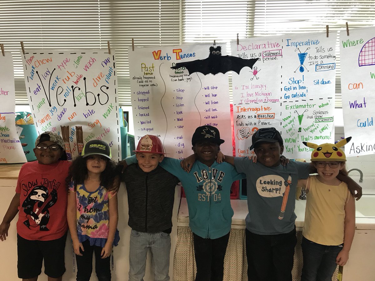 msdickerson107's tweet image. We’ve earned 109 feathers so far this quarter and the kids wanted to wear hats to celebrate! #carysoars #pbis @CaryElem @HamptonCSchools