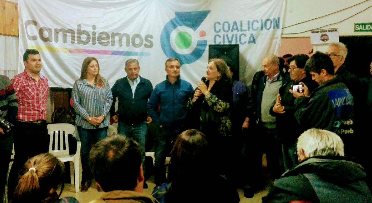 CCARI_NEUQUEN's tweet image. Gracias Plaza Huincul! Otra ciudad que se suma a #CAMBIEMOS #david2017 #CambiandoJuntos