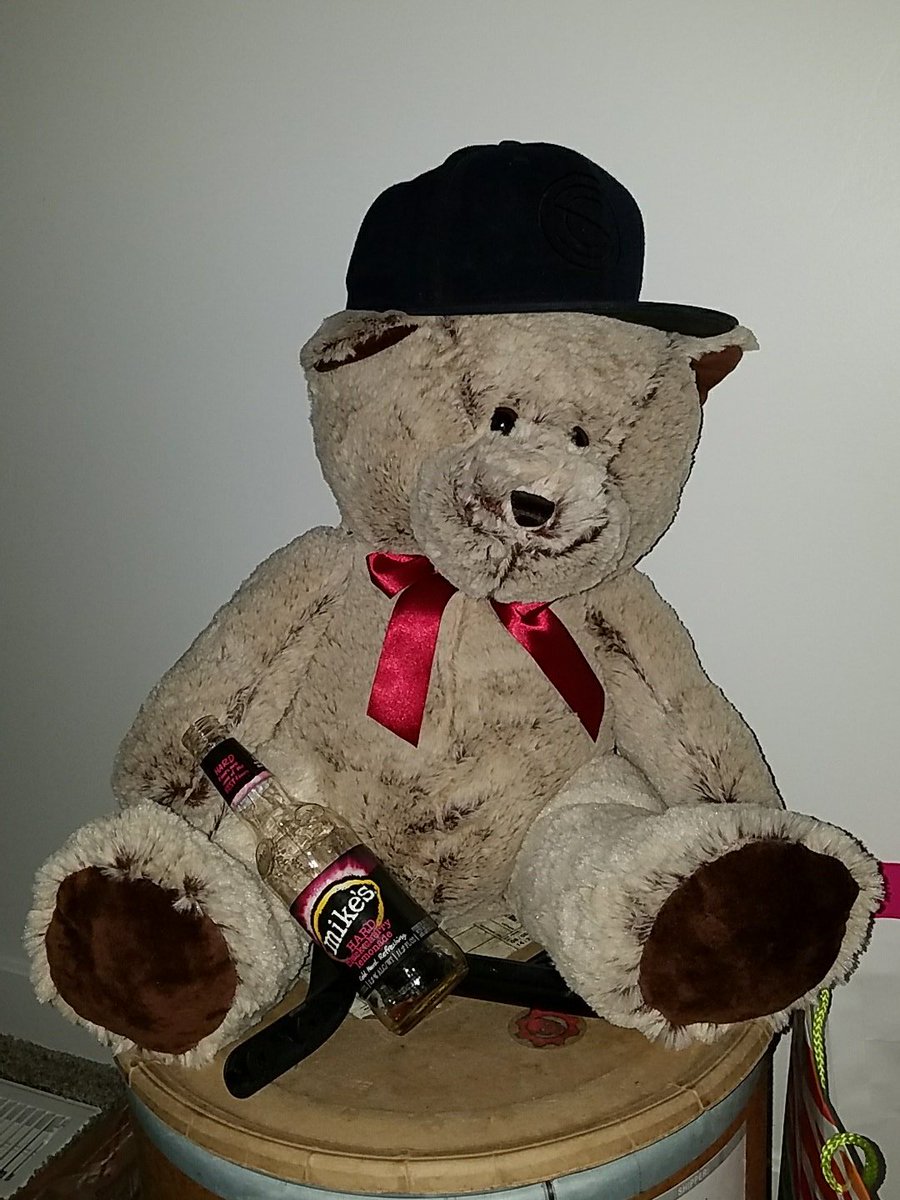 DrayTheWolf's tweet photo. Hood bear at it again. #sidewayshat #mike's #bowtie #stuffedbear https://t.co/jSuHEwe21D