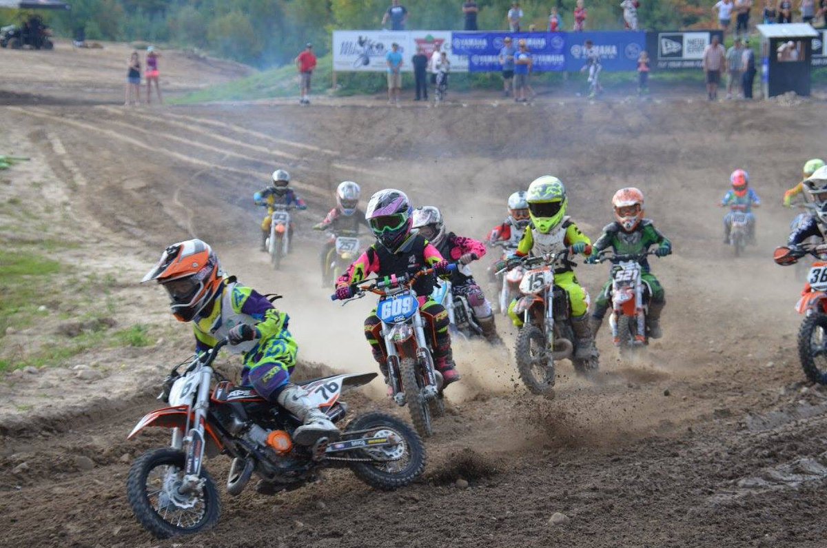 BenKongmany76's tweet photo. 5 days and I'm racing @SupercrossLIVE #MEC in Vegas 💥 last race on a 50cc #instlye #raceready #ktmjrsxchallenge #braaap #onmybirthday https://t.co/HrRdESuo9p