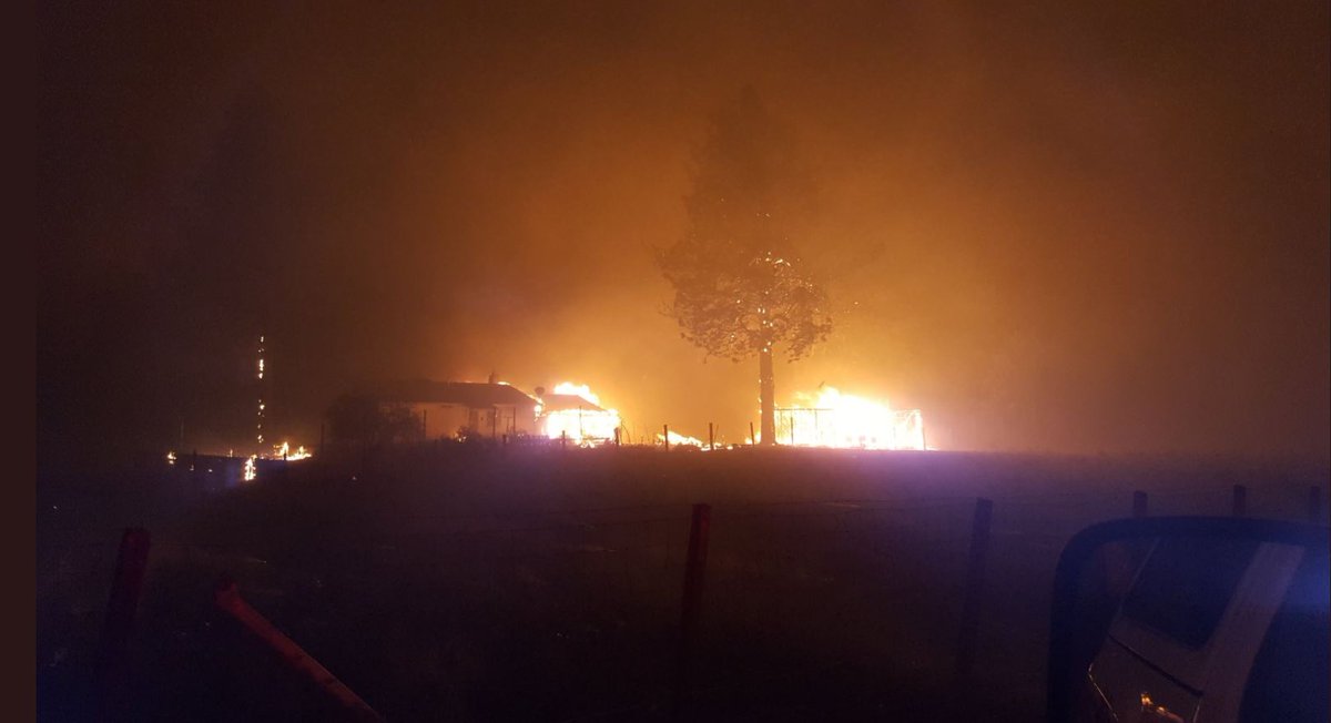 CAL_FIRE's tweet photo. #RedwoodComplex [update] north of Ukiah (Mendocino County) is now 19,000 acres.  https://t.co/2uhzbbqqsU https://t.co/T9uX96JI4O