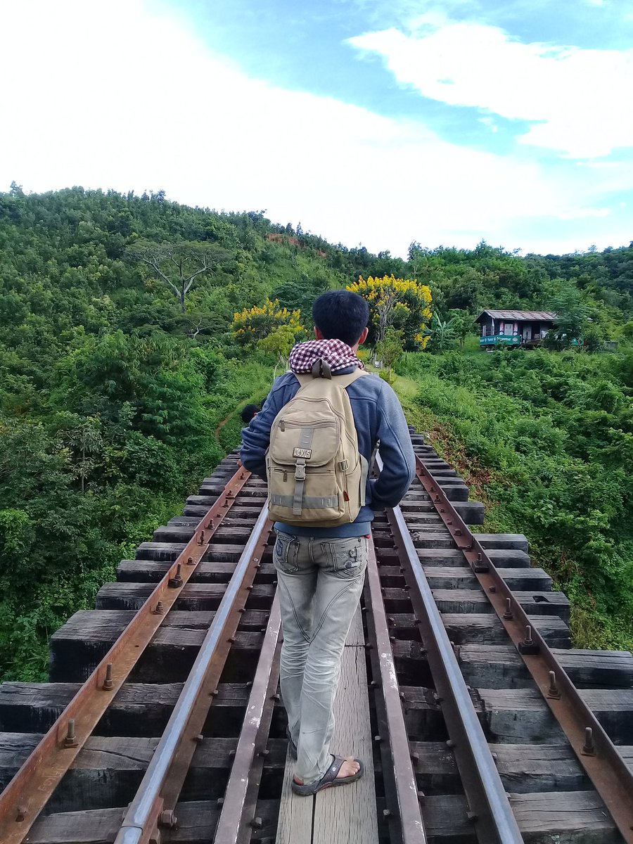 SaoSoe's tweet photo. #nonStopTrip https://t.co/U2LMqbhgGr