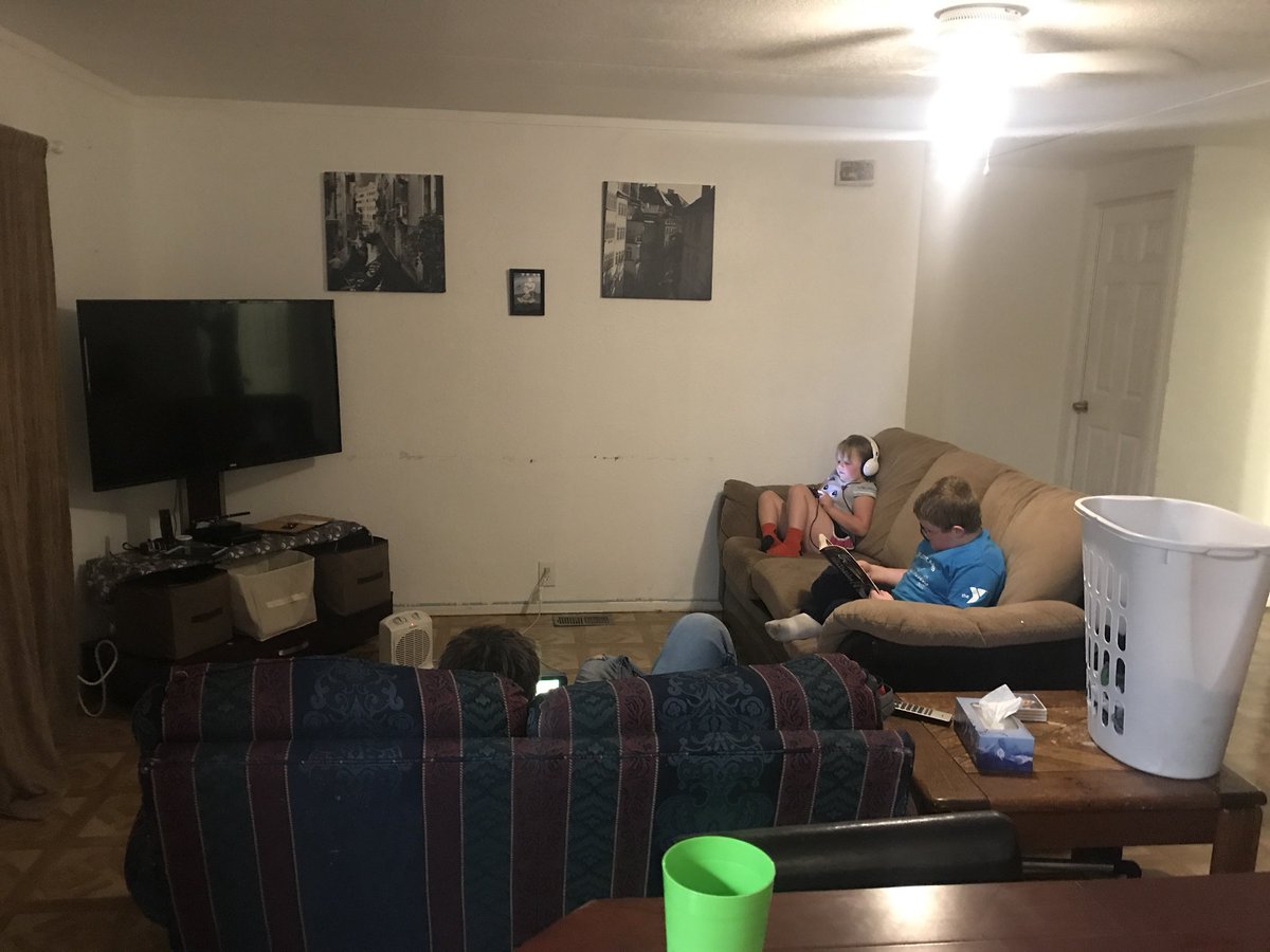 pa8ted's tweet photo. #readingrainbowapp and comic book time https://t.co/RV7RIOn0YM