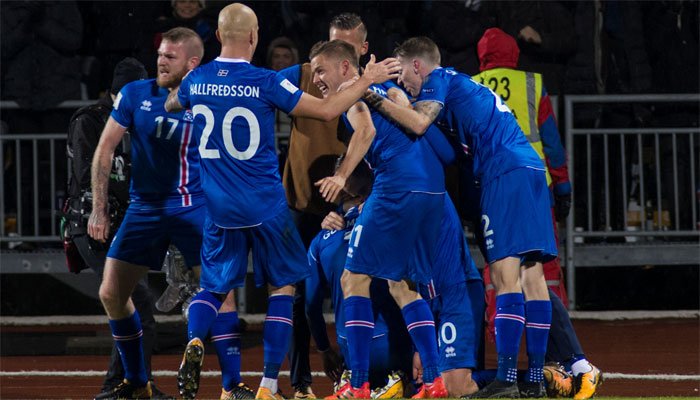 ZeeNewsSports's tweet image. #Iceland become #smallestcountry ever to qualify for #WorldCup #Russia2018

zeenews.india.com/football/icela…