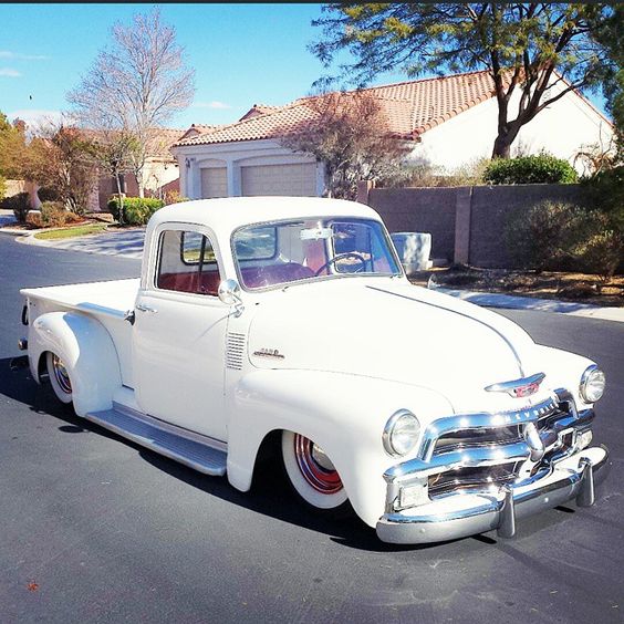 KellerWM's tweet photo. 1954 #Chevy 3100 #TruckTuesday @GtoPmd @wildbillphoto @bill6378 @dhack789 @Dougydoug79 @kmandei3 @kking1367 @carguysandgals @MichelleAZ43 https://t.co/CbaSzpQ7Oe