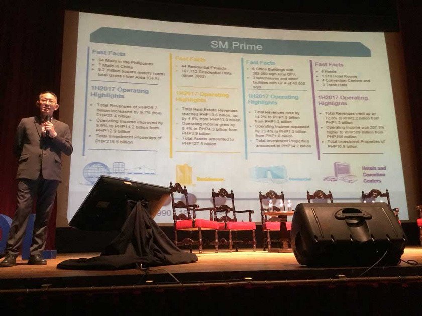 SM_Investments's tweet photo. SM considers ‘clicks-to-bricks’ strategy to stay competitive | https://t.co/97zcucjhkm @smsupermalls @SM_INVESTMENTS #SMPH #ClicktoBrick https://t.co/xs3sgUu1D3