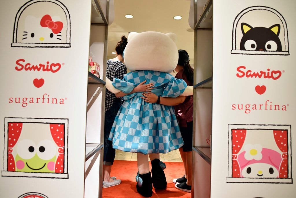 debbiewfleck's tweet photo. #hellokitty unveils new candy at #NeimanMarcus at #NorthPark photos by #BenTorres for #dallasnews https://t.co/odLCGSGlCf