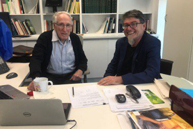 GordonGWallace's tweet image. With the legend Graeme Clark #bionicear tweaking the program for the Bill Wheeler event @uow @ARC_ACES  Monday 16