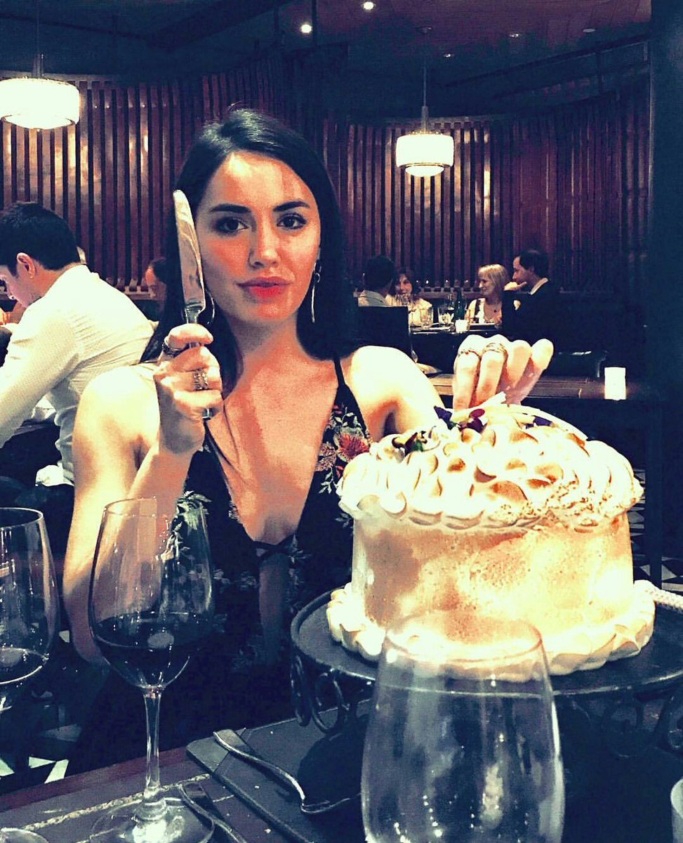 aleftespos's tweet photo. ni una hora con veintiseis y ya es un meme la amo
FELICES 26 LALI https://t.co/LdEH0UiviE