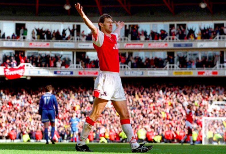  Happy 51st Birthday to Tony Adams.

How many better CBs has the Premier League seen? 