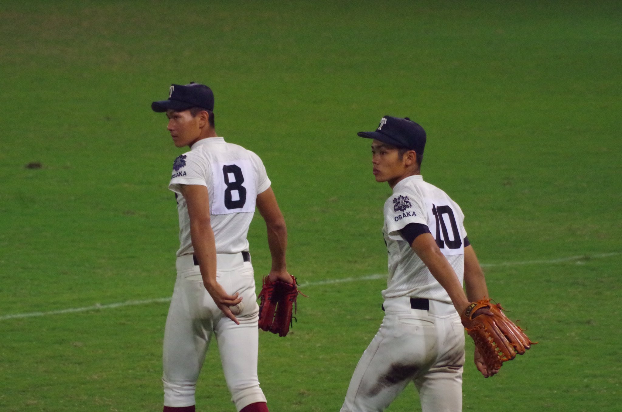 大阪桐蔭V半袖根尾藤原