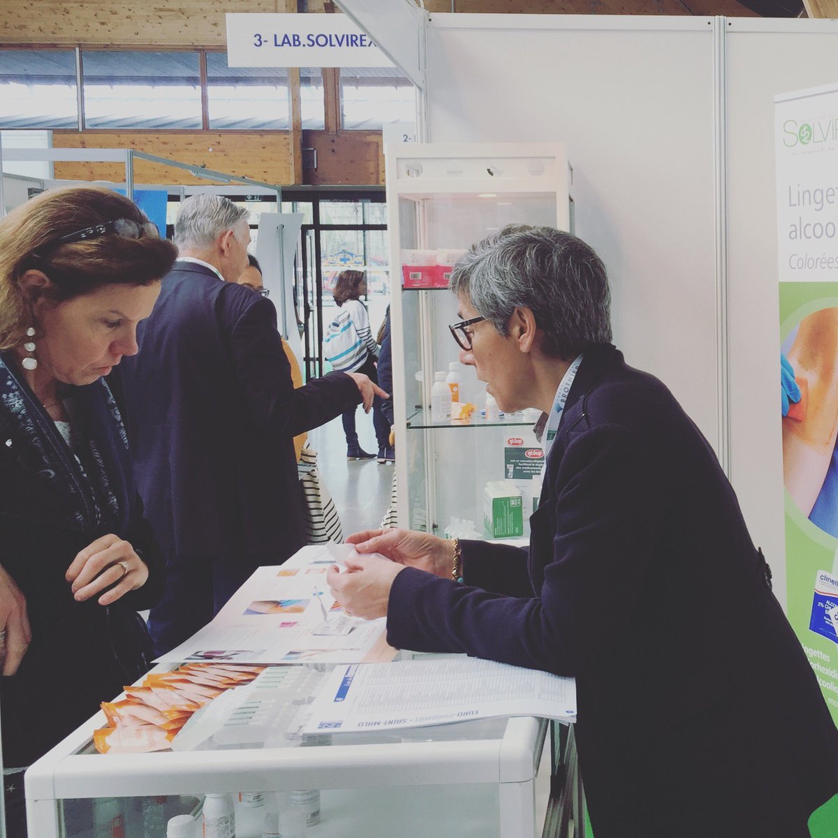 Thatiyana_'s tweet image. [⚫️ En direct] du salon @europharmat avec le Laboratoire du Solvirex. #SaintMalo #EuroPharmat #Solvirex