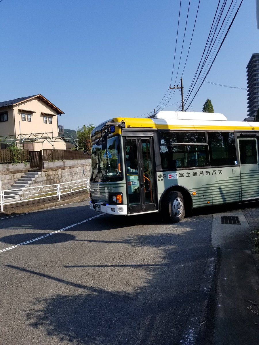 うじな バス旅 鶴巻温泉駅11 北金目入口11 30 北金目入口11 38 秦野駅12 00 秦野駅12 10 渋沢駅北口12 28 渋沢駅南口12 38 峠12 45 この間徒歩 ブルックス入口14 新松田駅14 30 新松田駅15 00 小田原駅東口15 48
