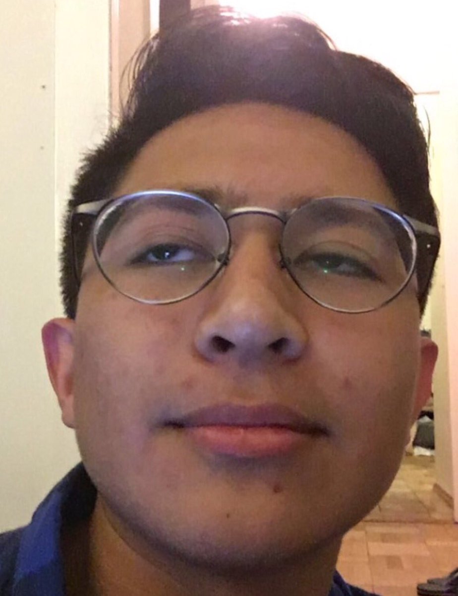 Chinson_crim's tweet image. Hi my name is Andres, and I shop at babyGap, bump Lil Pump and prowl around Forever 21 so I can beg girls for their Snapchat #Himynameis