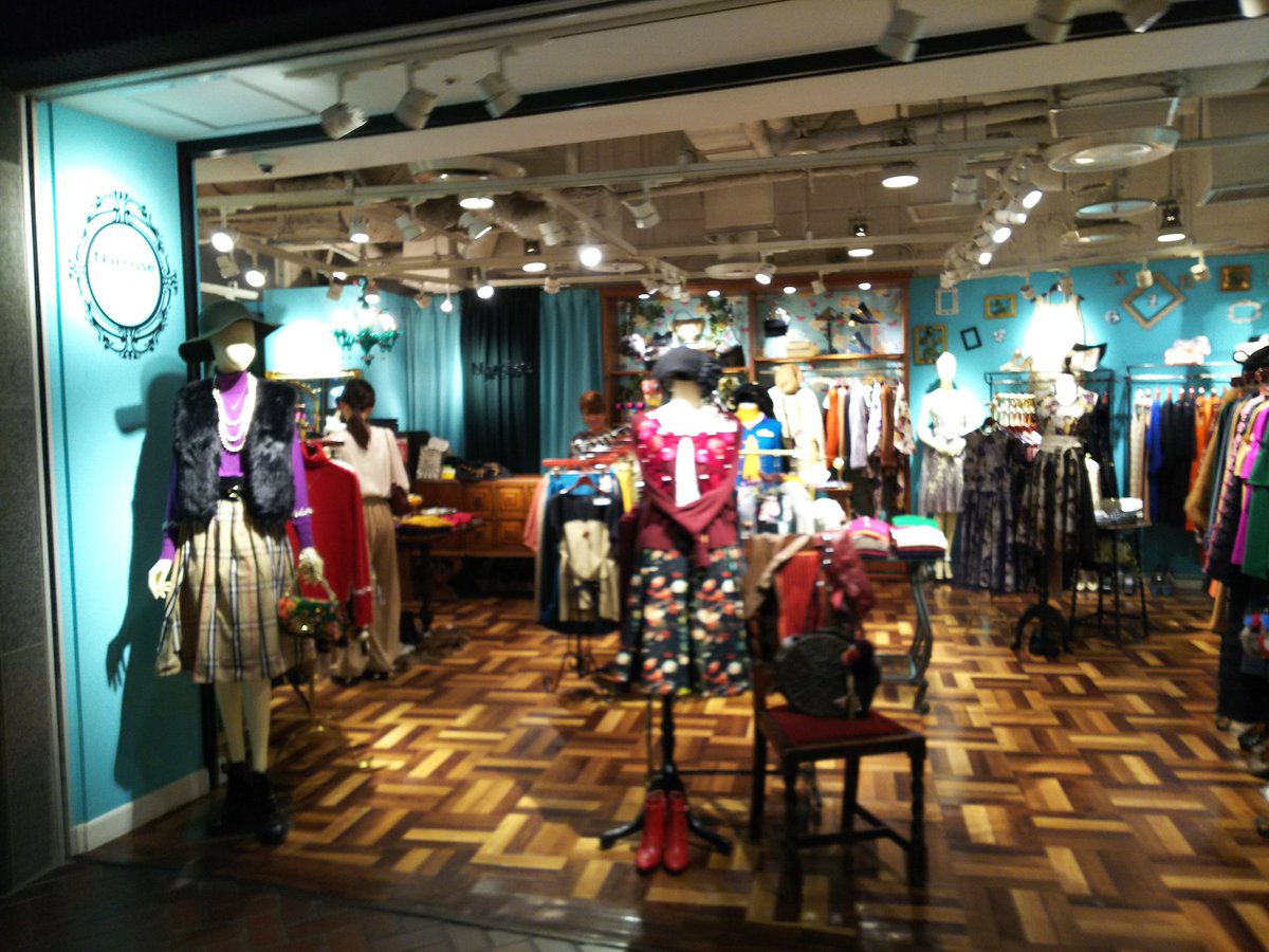 ナジック 福岡天神店 天神地下街 今日も 買い物 する人が沢山です 福岡 部屋探し 博多 天神 学生 ナジック 大学 専門学校 短期大学 マンション T Co Fzmfmy07sy