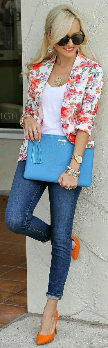 momfuse's tweet photo. Love this Blazer! and Jeans Style
#Fashion #Style #BlazerStyles #LadiesJeans #StreetStyle #Love https://t.co/gOrQ6mGP9Q