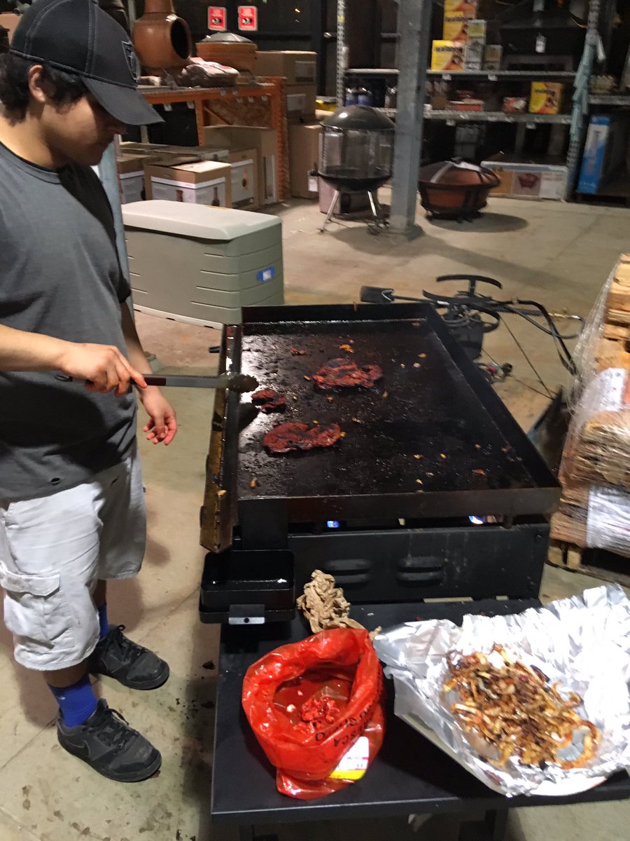 DavidN4009's tweet photo. Leo helping me feed the freight team #140strong4009 https://t.co/y3rLMS9qit