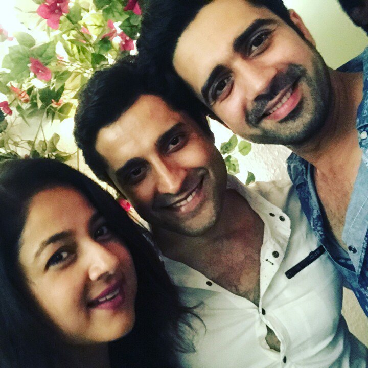 AvinashFC's tweet image. New pic.. 2/3