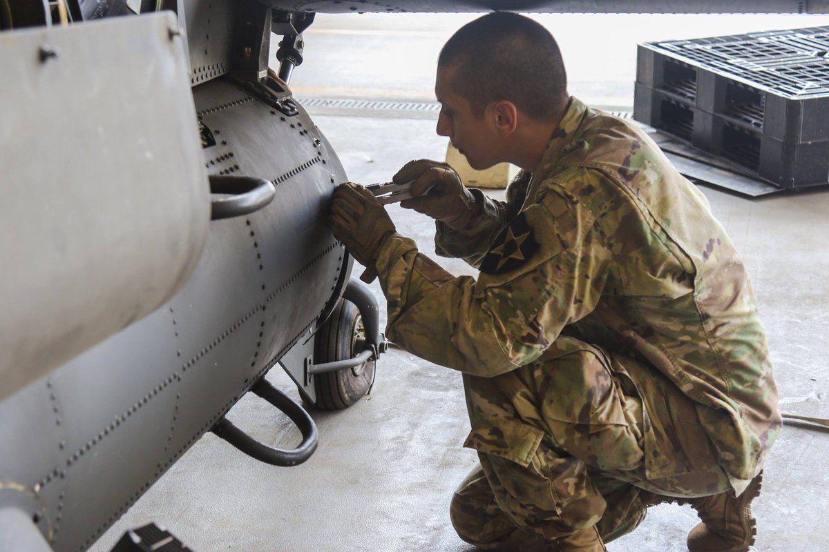 2ndCAB's tweet photo. Talons, a soldier from 602D ASB is working on the aircraft maintenance. keep up the good work! #TalonsTuesday #2CAB #2ID #SecondToNone https://t.co/aobpDEQdtl