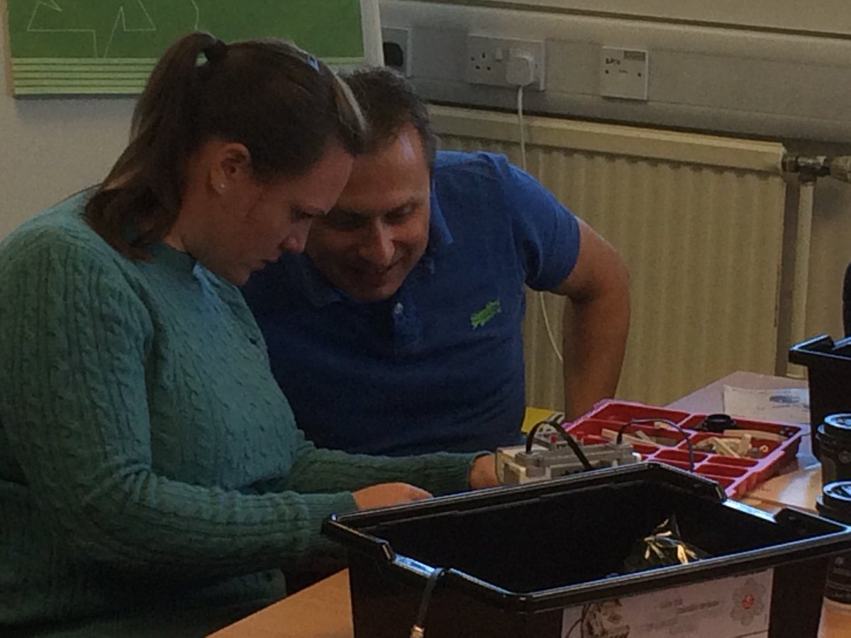 raisingrobots's tweet photo. Down to the detail with @LEGOeducationUK Mindstorms. Fine tuning the robot. #myraisedrobots @rafyouthengage @Tomorrows_Eng https://t.co/OJ8yPo3Txz