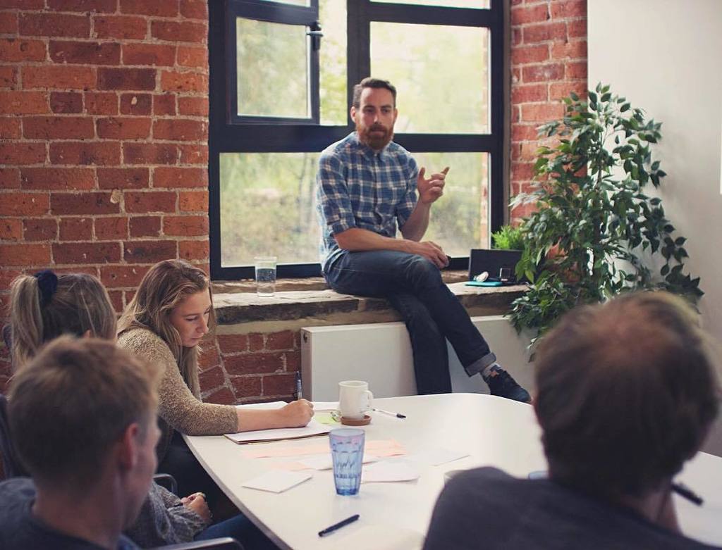 matt_essam's tweet photo. •Project 365• || Day 335
=====================
A great branding workshop from Huw of @studiotdh on Saturday down a… https://t.co/mRatcsKf3s https://t.co/DTEWQVEFWg