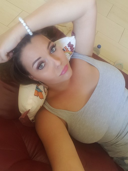 Fucking dying 🤤 4 hour sleep, still pissed, waiting for my shoot 😪 https://t.co/X5hCJyH0Zd<a href="/tag/selfie"class="tags"><span>#selfie</span></a><a href="/tag/lifeguard"class="tags"><span>#lifeguard</span></a>