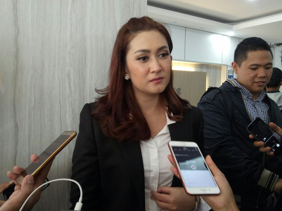 METRO TV على X: [Popular] Pengirim Konten Porno ke Artis Nafa Urbach  Ditangkap t.corw0T3a1sVV t.coYQYqHt6wMP  X