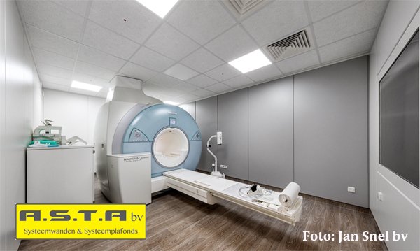 ASTAbv's tweet photo. Bij het Amphia ziekenhuis in Breda realiseerden wij de wanden en plafonds voor de extra MRI ruimte. #afbouw #systeemplafond foto's Jan Snel https://t.co/MOAtfgK2o1