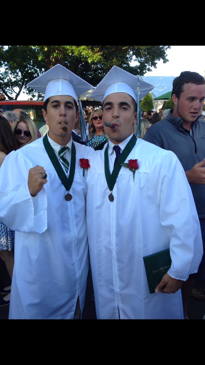 denim498's tweet photo. Happy birthday brotha @ronnyloricco #rondawg #elcaballo #jumpindapoolron https://t.co/Hl2rZBdRsr
