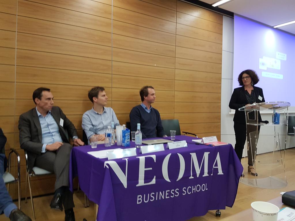 carboneval's tweet photo. #wirl @NEOMAbs et pour finir Christine roussat anime une table ronde sur #hybridation #ecocollaborative : modèles et acteurs https://t.co/30UPE7OLbD