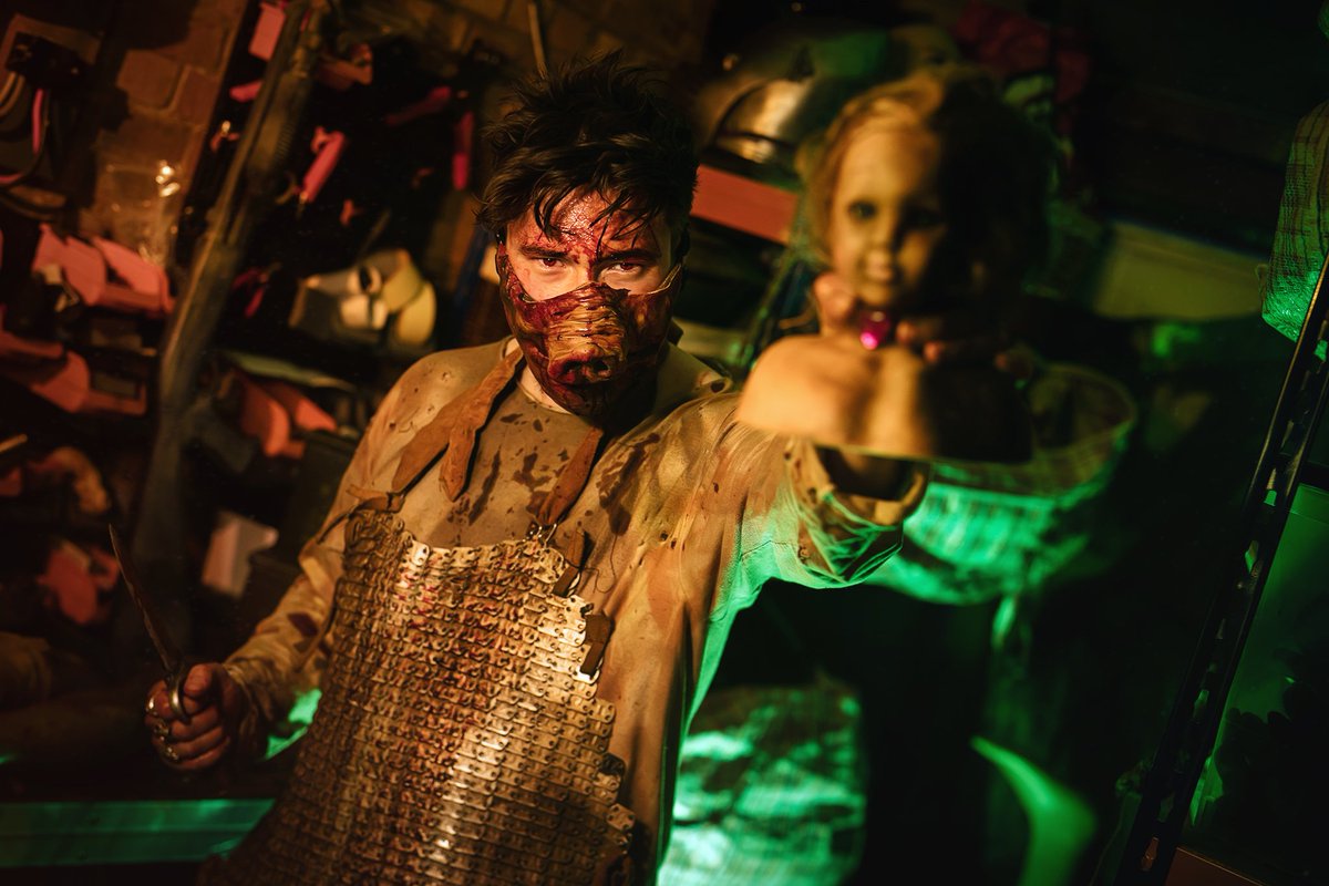 IamFaramon's tweet photo. Second complete set with #DustMonkey - this was our horror themed set .. well it clearly wasn't the happy rainbow times set 8D #Larp #Horror https://t.co/NWIXegnacT